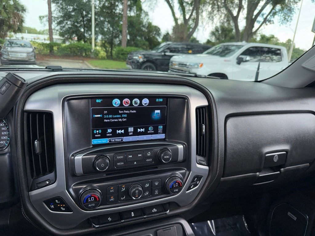 Used 2017 PEPPERDUST METALLIC GMC SLT image 73