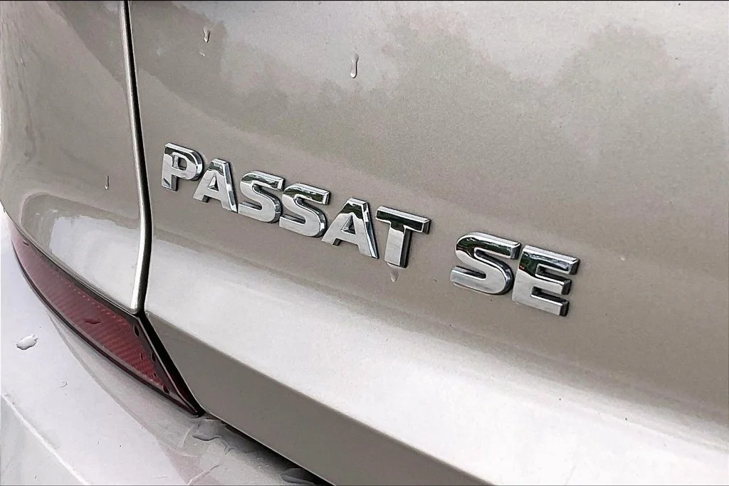 Used 2016 Silver Volkswagen 1.8T SE image 32