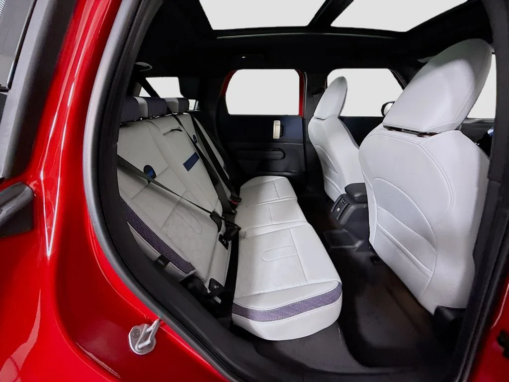 New 2027 Chili Red II MINI Signature Plus image 22