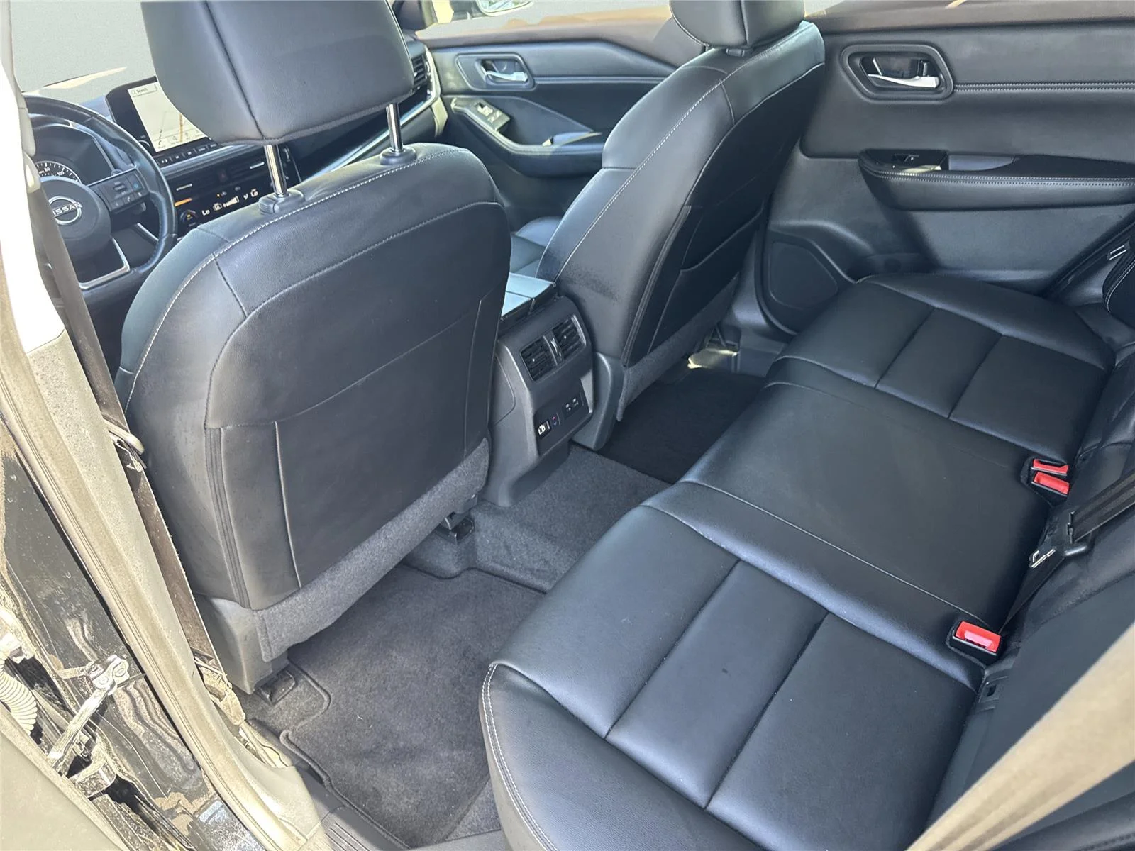 Used 2023 Super Black Nissan SL image 30