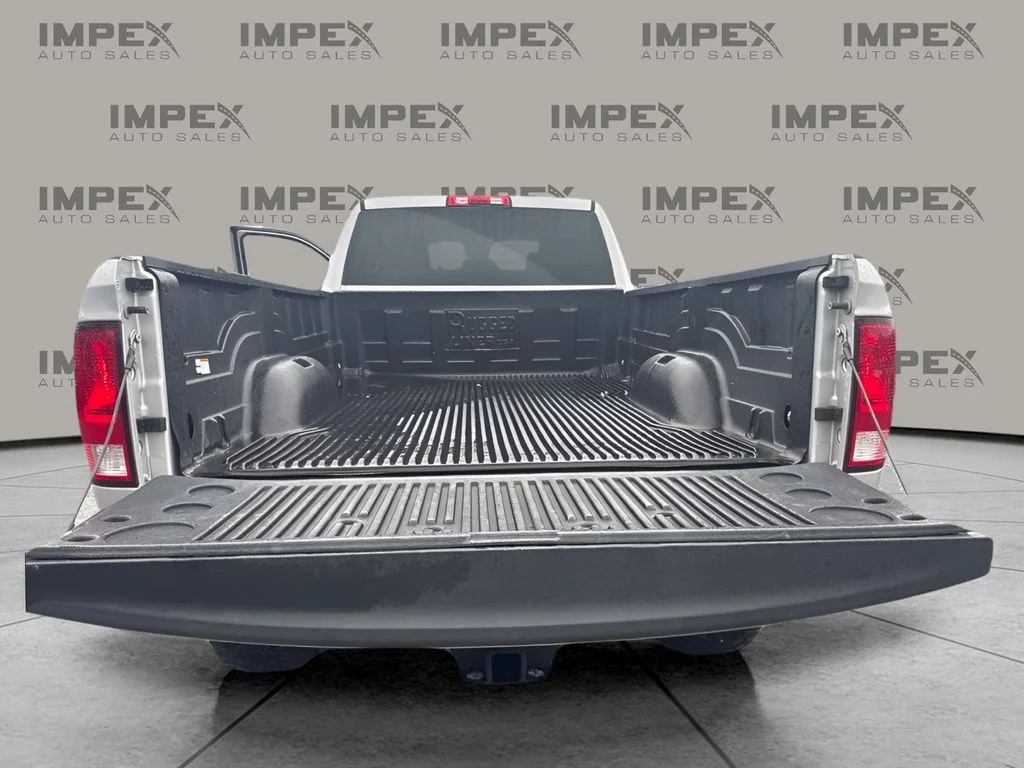 Used 2018 Silver Ram Tradesman image 3