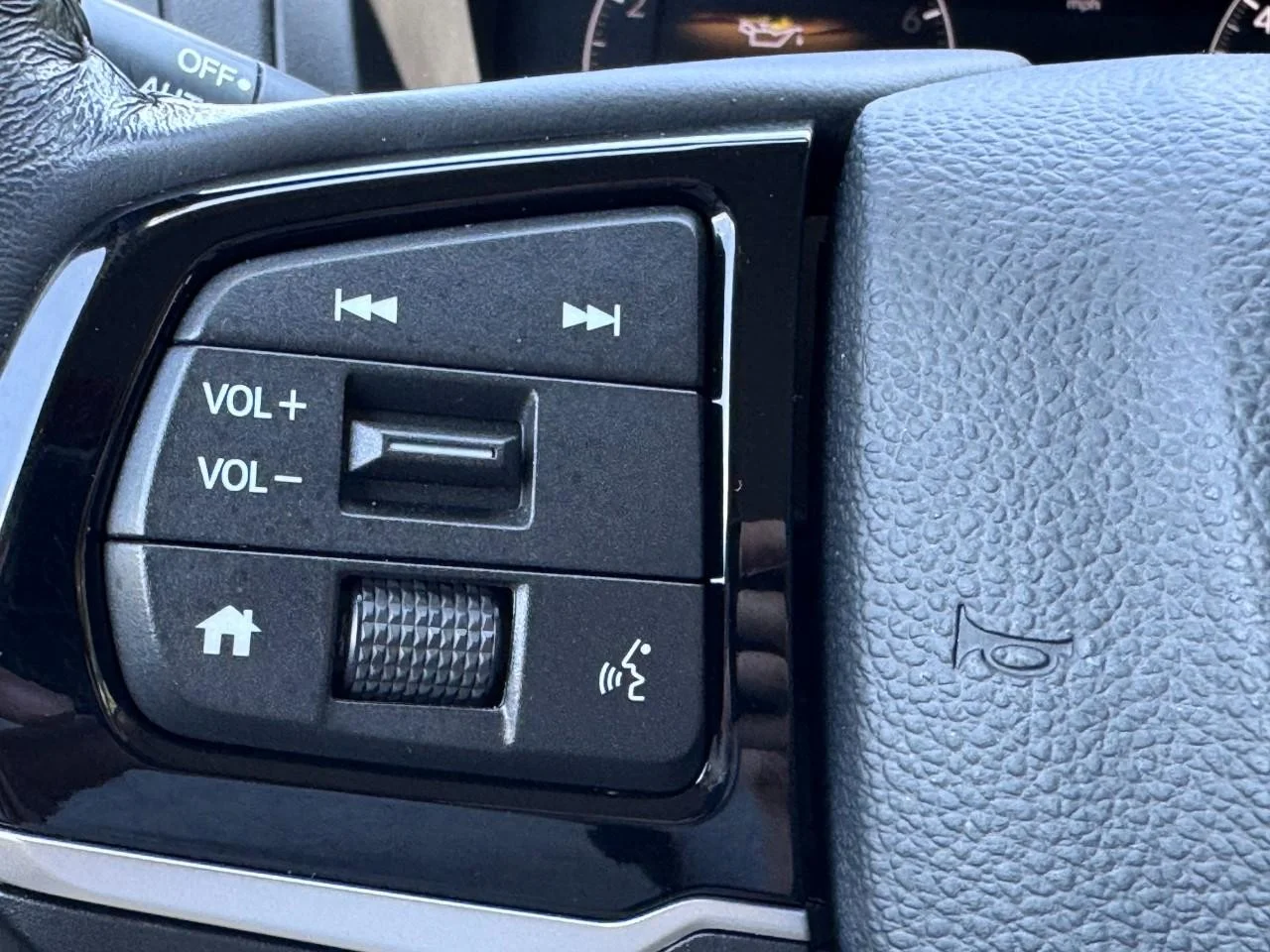 2025 Honda Odyssey Elite - Photo 21