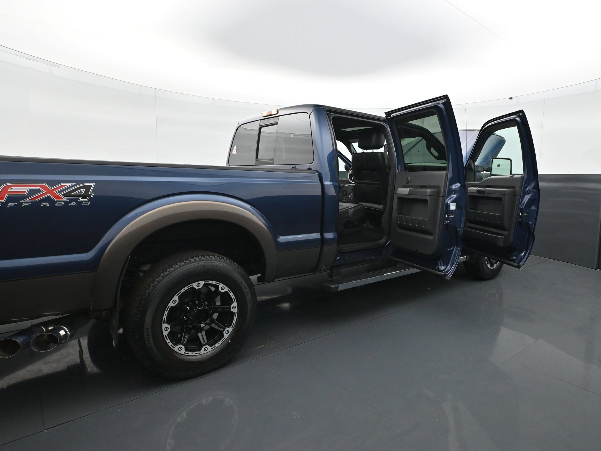 Used 2016  Ford  image 35