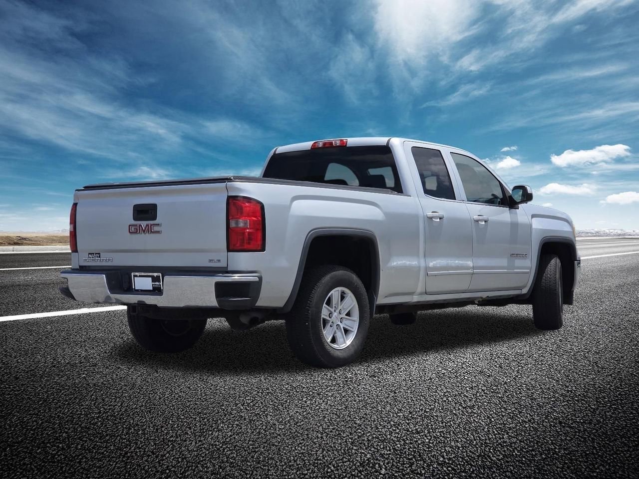 Used 2015 QUICKSILVER METALLIC GMC SLE image 14
