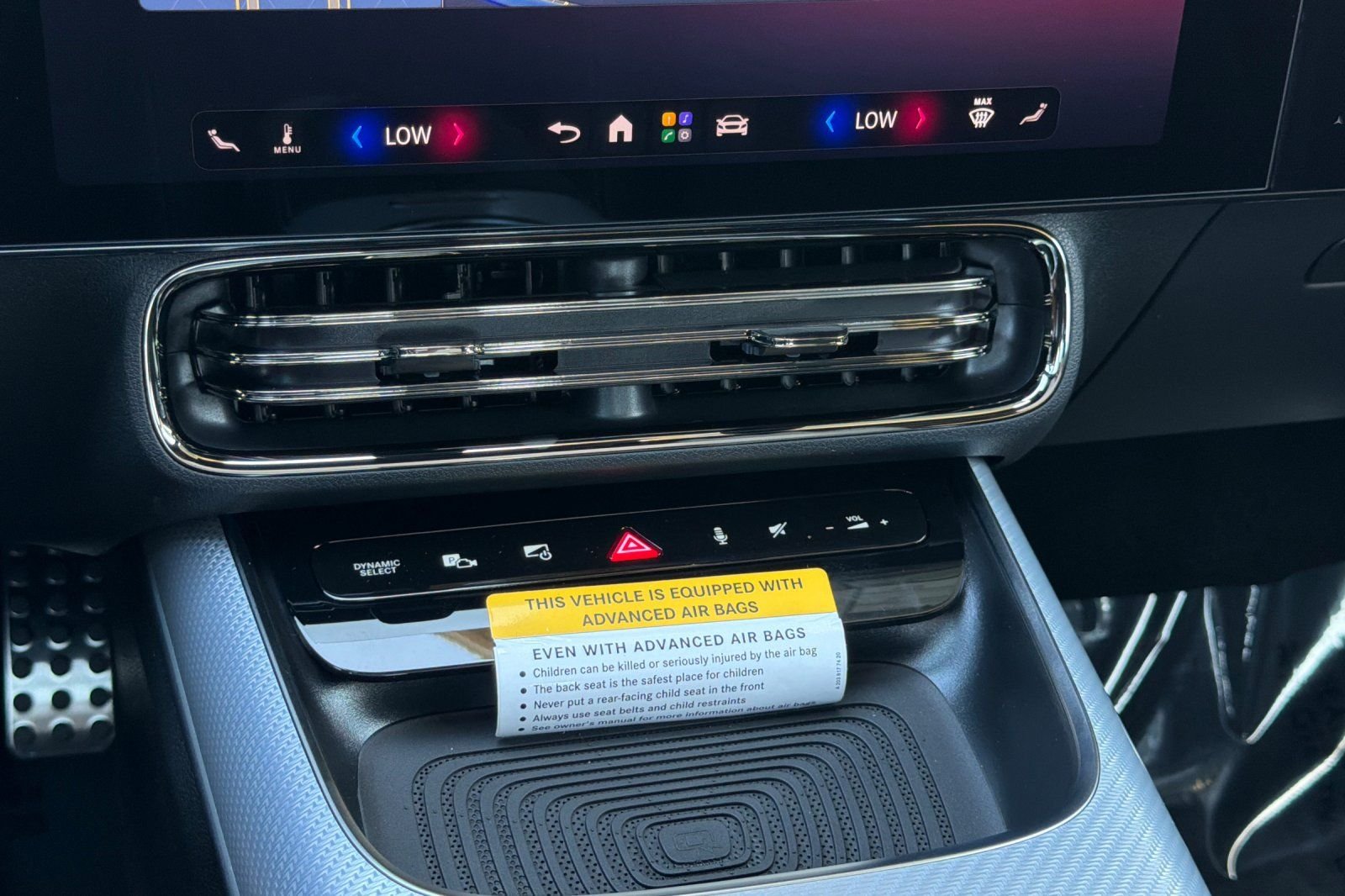 New 2027 Night Black Mercedes-Benz CLA 220 image 18