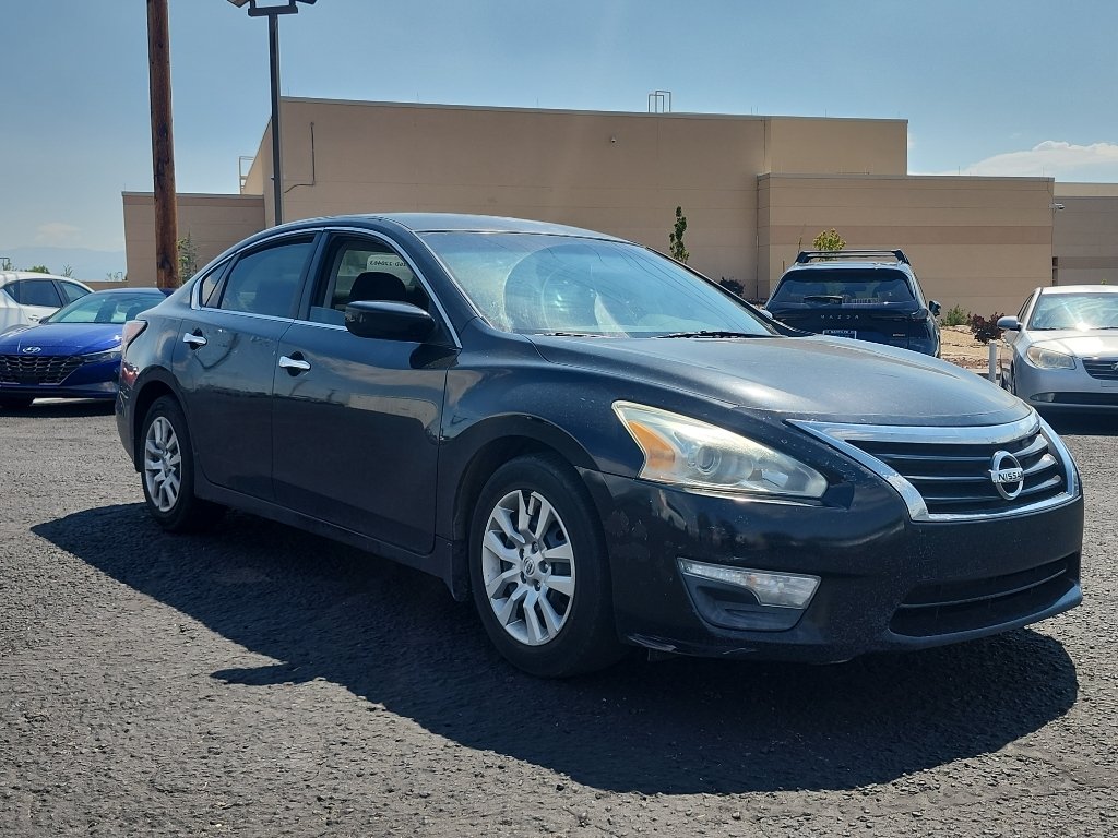 Used 2015 Super Black Nissan 2.5 S image 3
