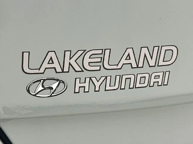 New 2027 Green Hyundai Limited image 25