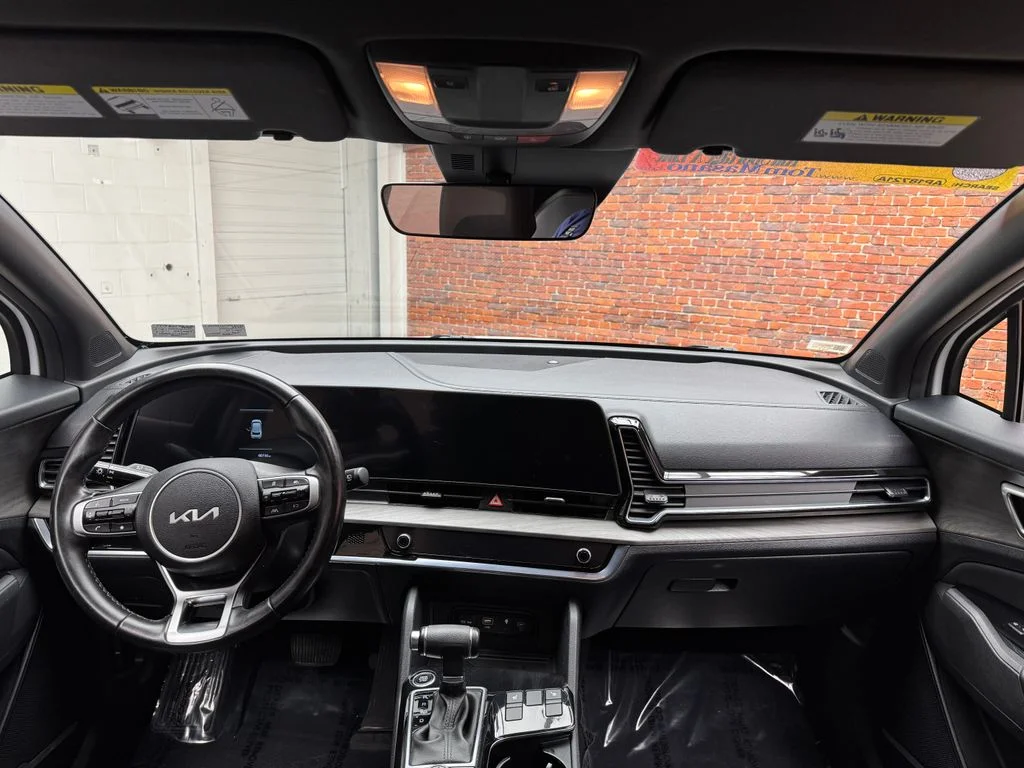 Used 2023 White Pearl Kia X-Line image 11