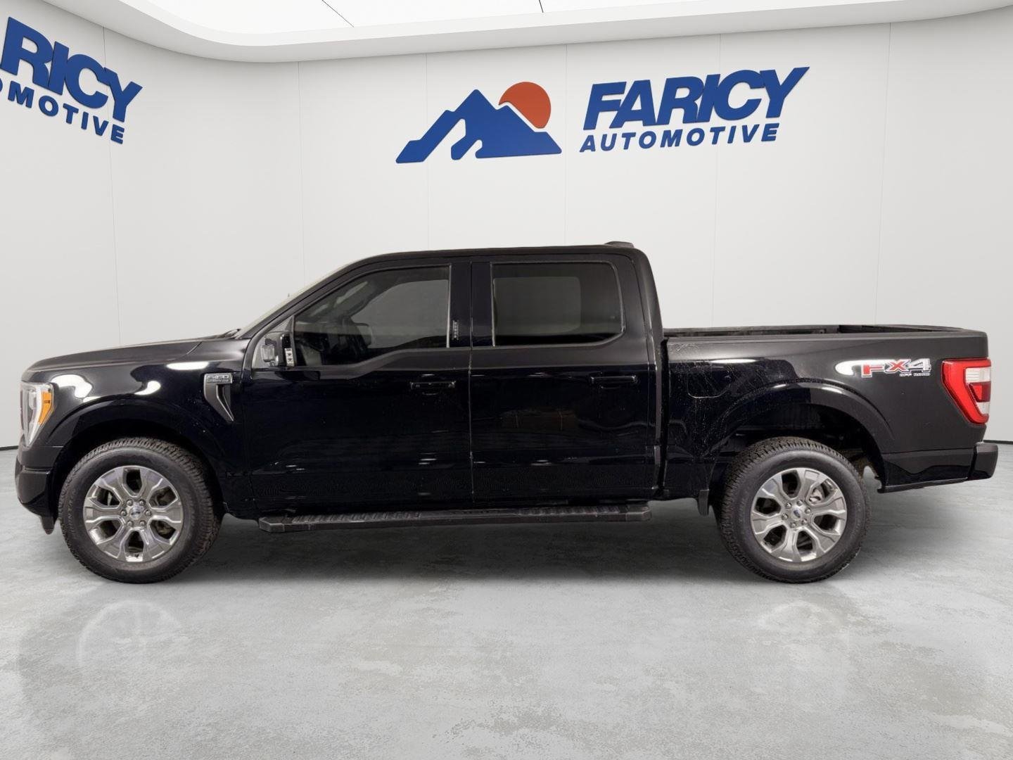 Used 2022 Agate Black Ford LARIAT image 2