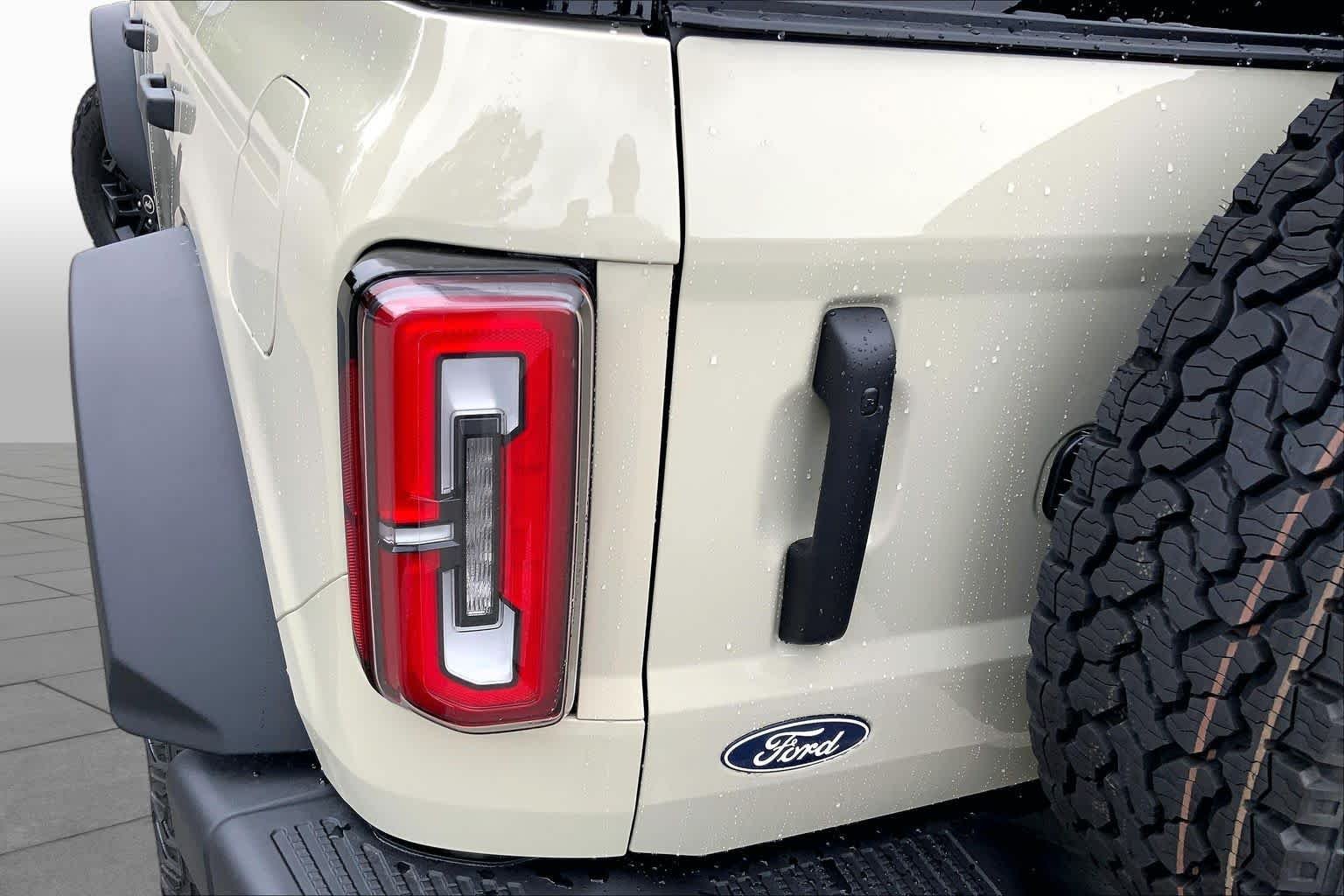 New 2026 Desert Sand Ford Badlands image 5