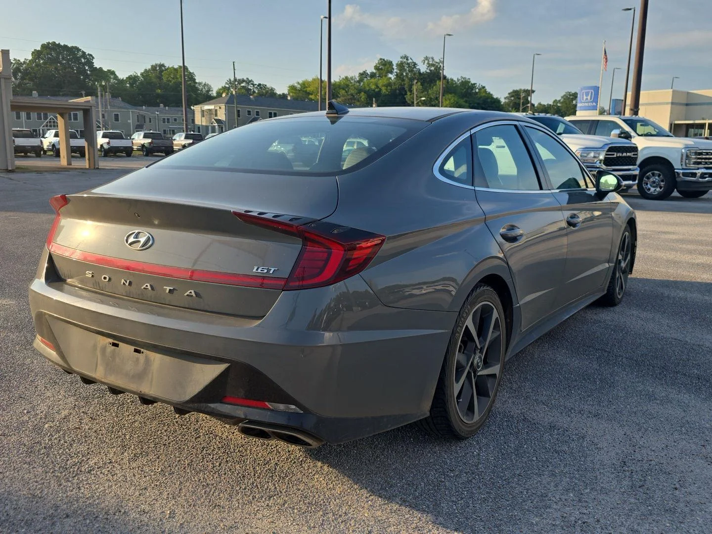 Used 2021 Hampton Gray Hyundai SEL Plus image 3