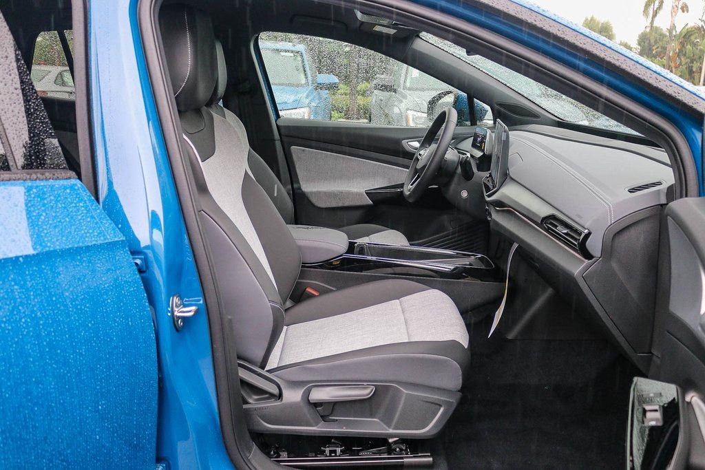 New 2025  Volkswagen Pro image 17