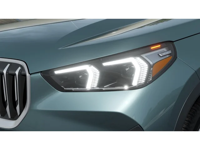New 2026 Cape York Green Metallic BMW xDrive28i image 6