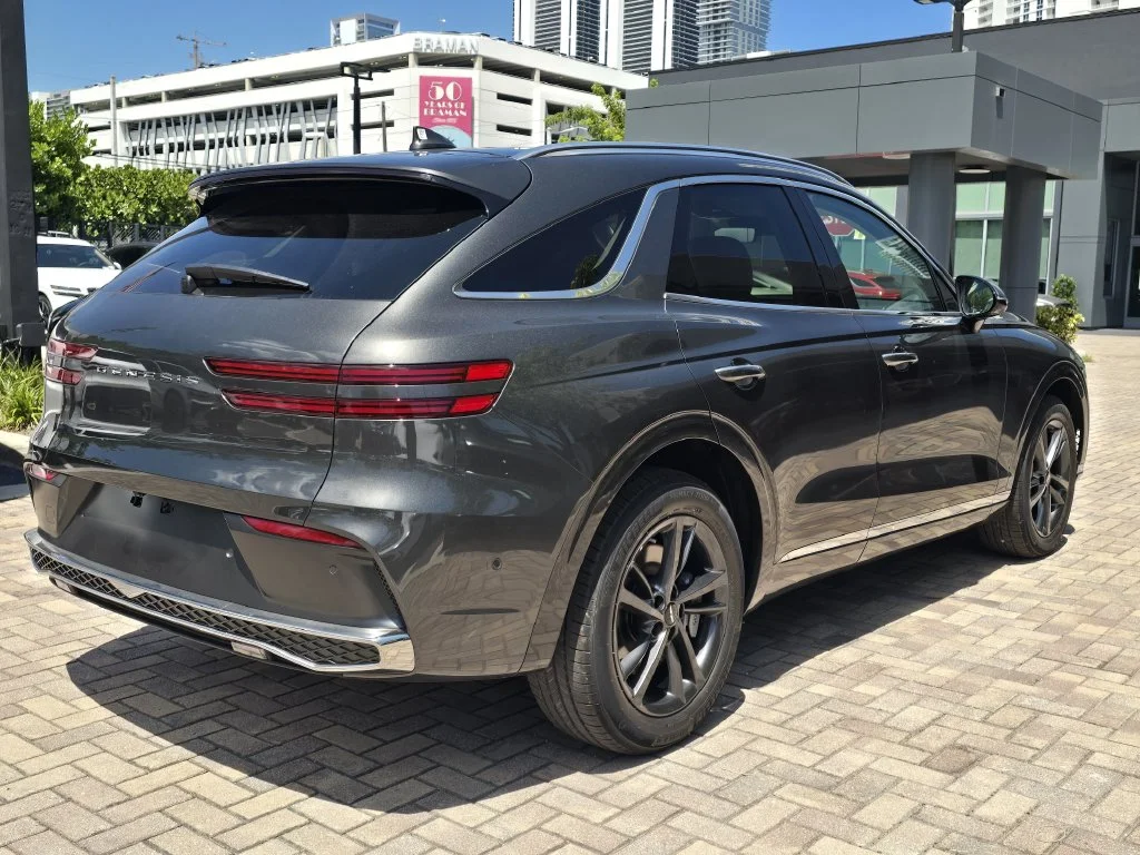 New 2027 Gray Genesis 2.5T Select image 3