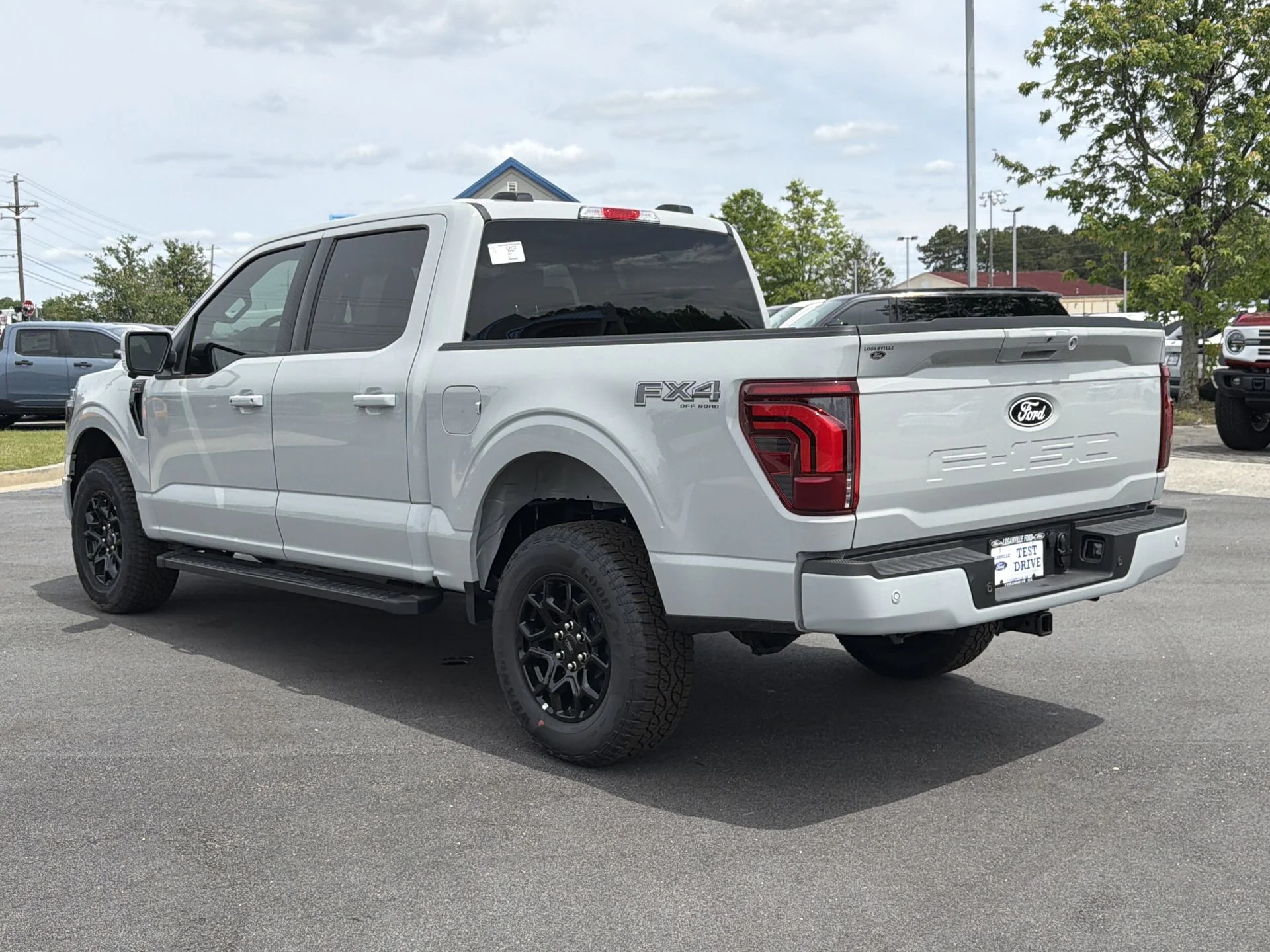 New 2026 Avalanche Ford Lariat® image 26