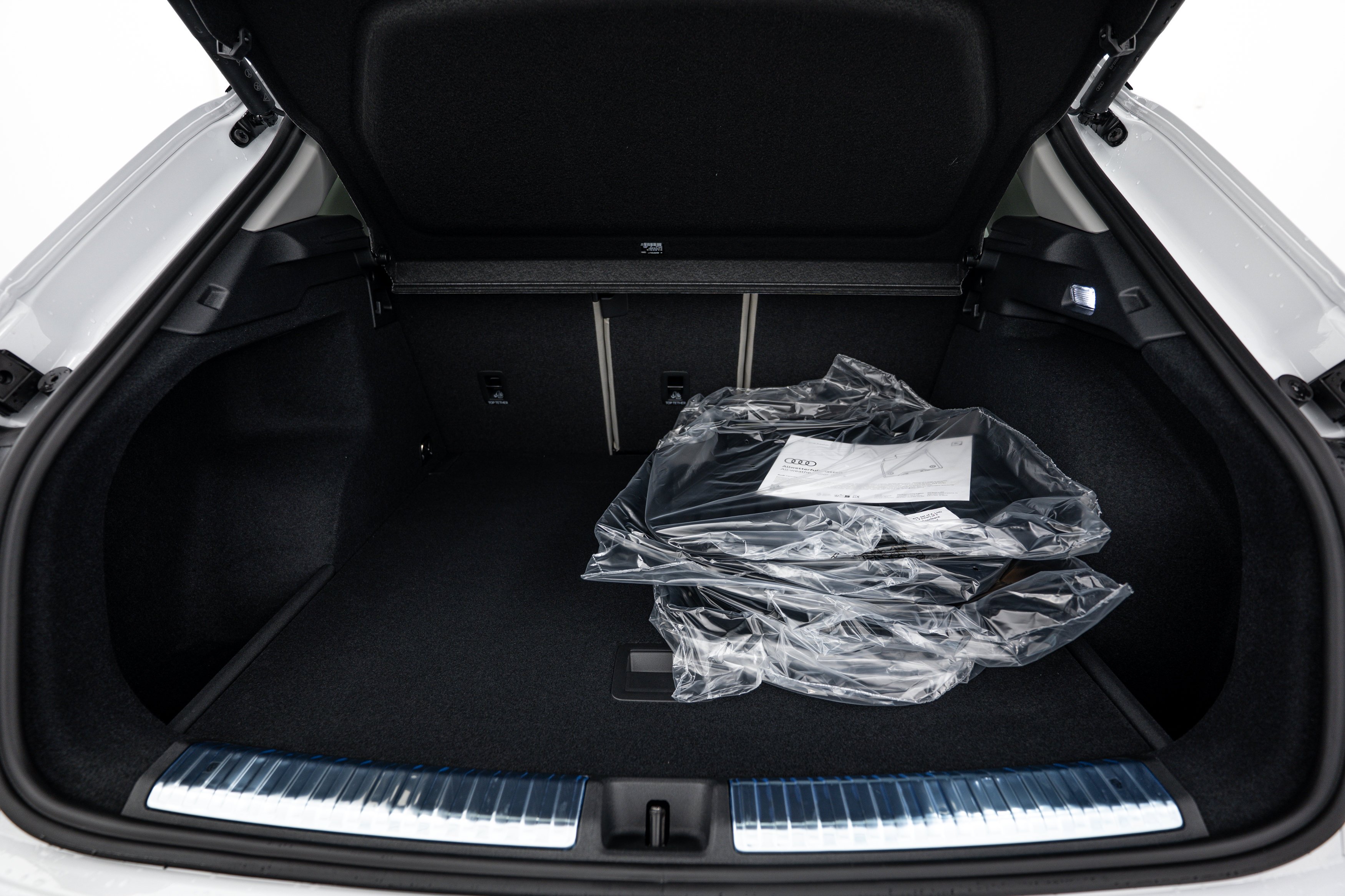 New 2026 Glacier White Audi S line image 19