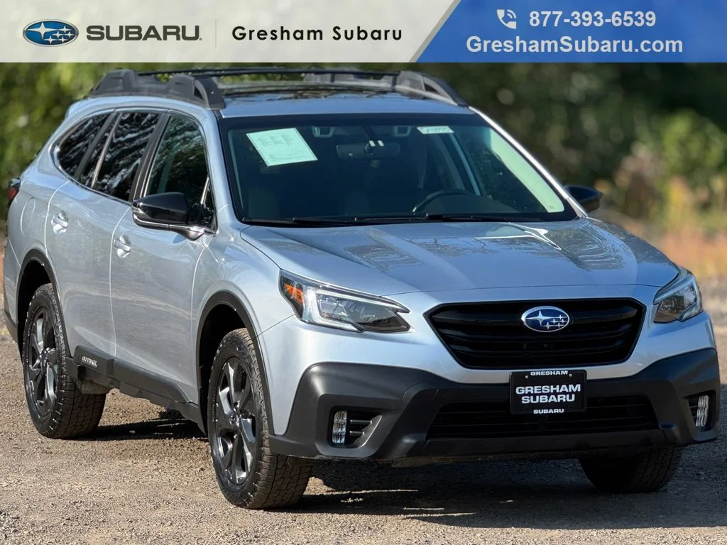 Used 2020 Ice Silver Metallic Subaru Onyx Edition XT image 1