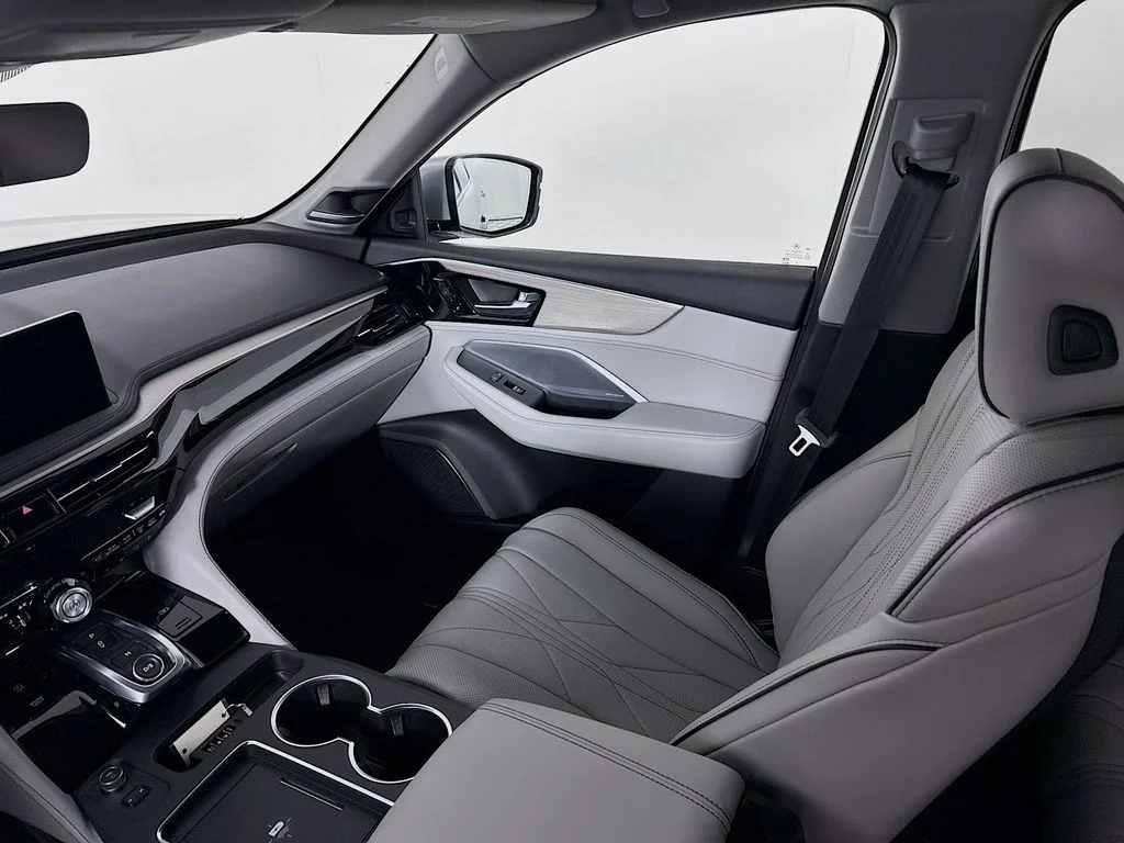 New 2026 Solar Silver Metallic Acura Advance Package image 24