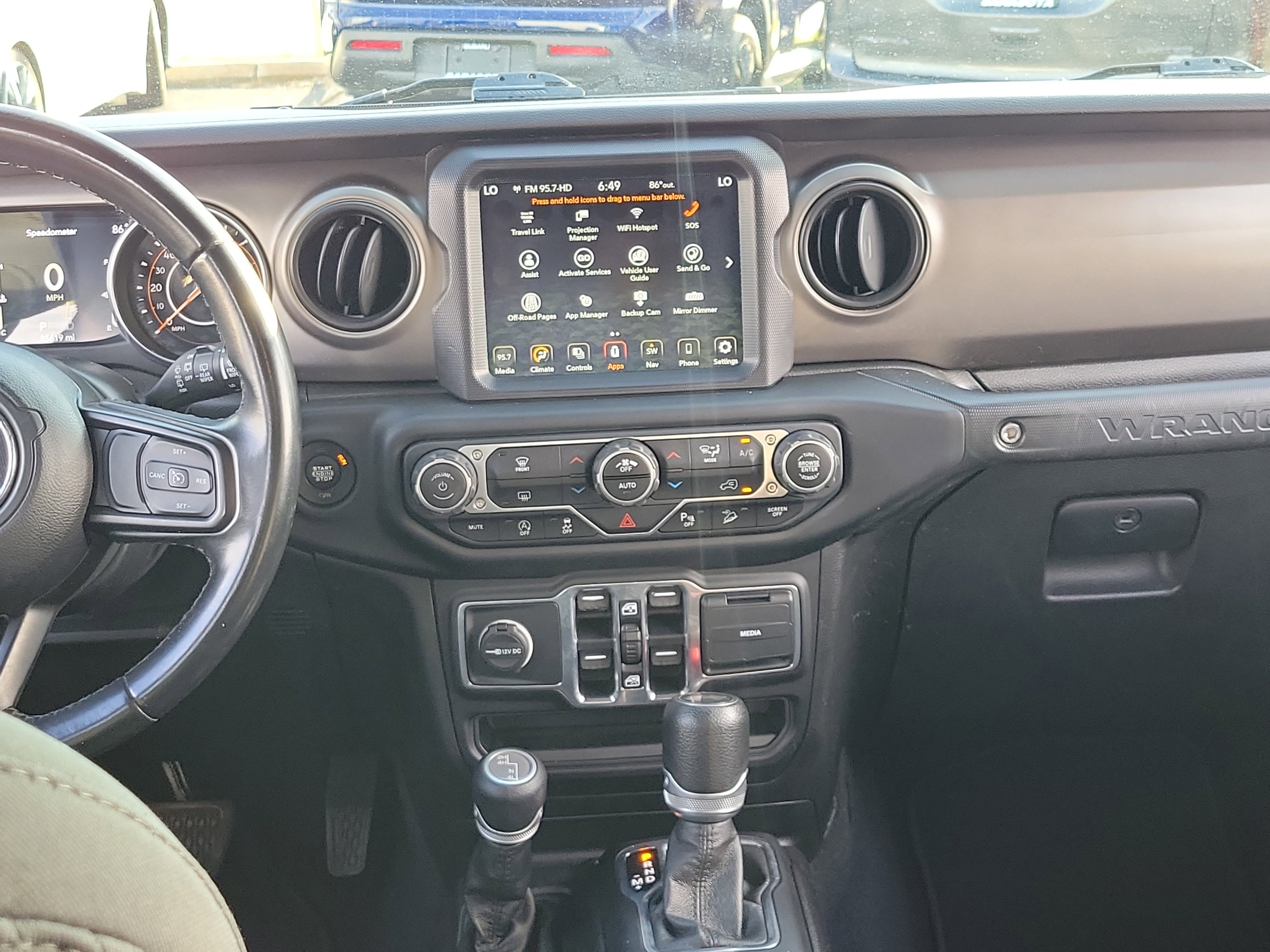 Used 2020 Granite Crystal Metallic Clearcoat Jeep Sport S image 18