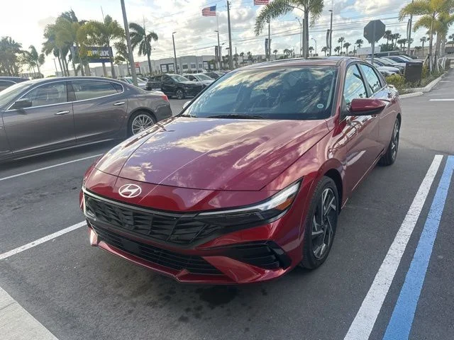 2025 Hyundai Elantra 2.0 SEL Convenience IVT's photo