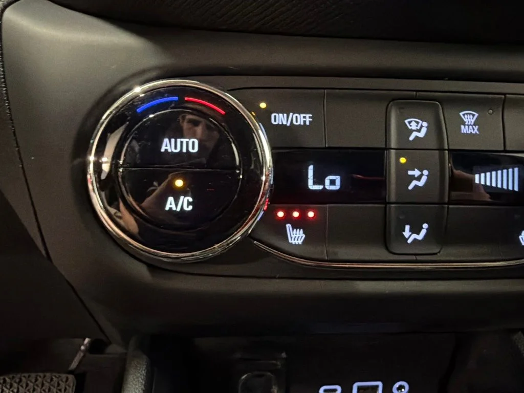 Used 2023 White Chevrolet LT image 33
