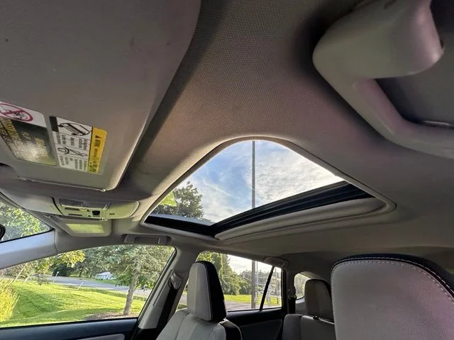 Used 2017 Silver Toyota XLE image 12