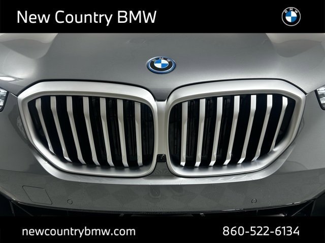 Used 2026 Skyscraper Grey Metallic BMW xDrive50e image 28