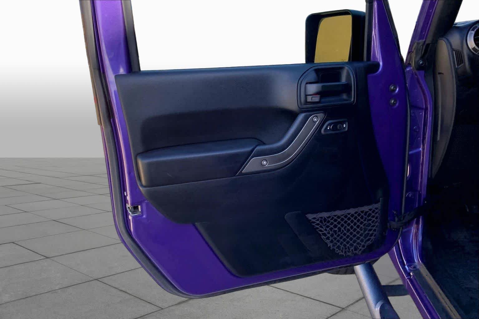 Used 2018 Xtreme Purple Pearlcoat Jeep Sport S image 22