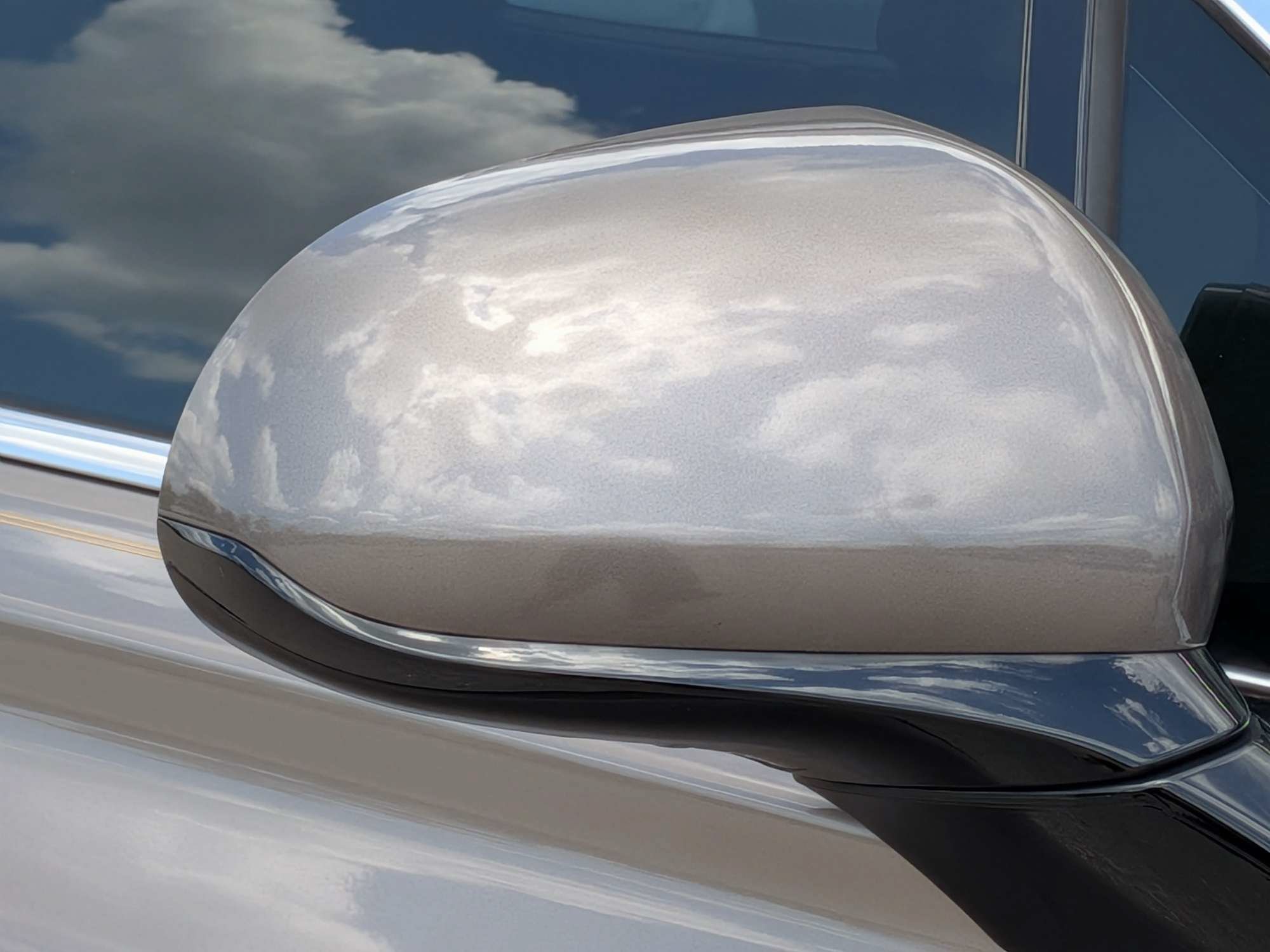 Used 2019 Earthy Bronze Hyundai SEL Plus image 12