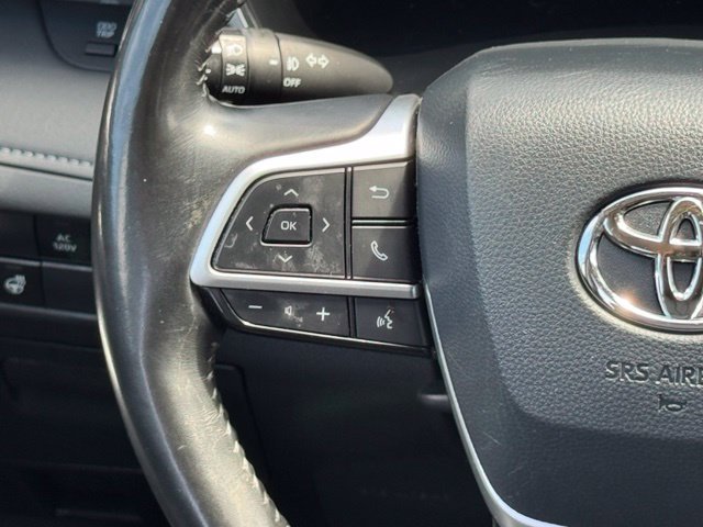 Used 2023 Cypress Toyota Hybrid Limited image 28