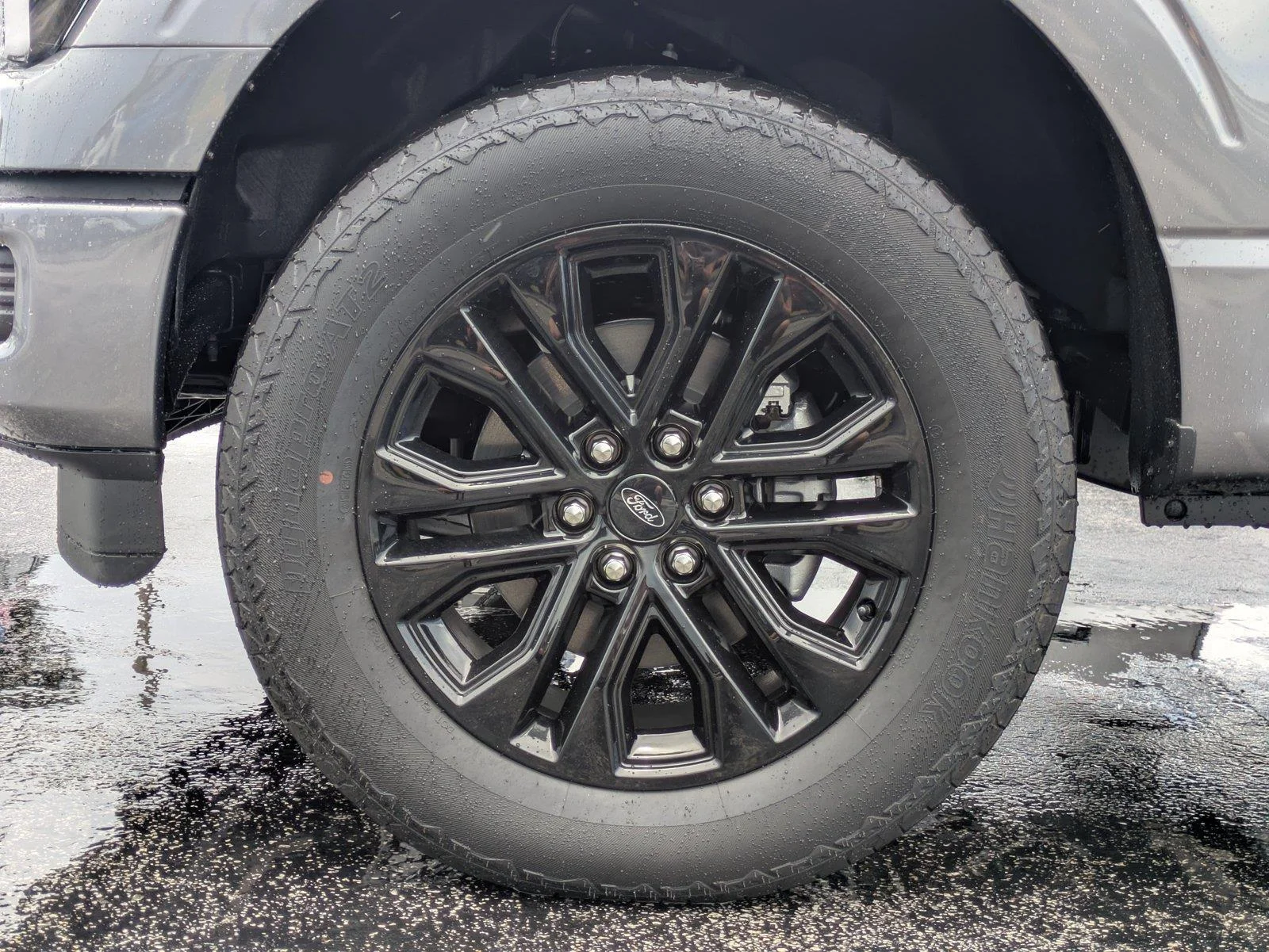 New 2026 Carbonized Gray Metallic Ford Lariat® image 9