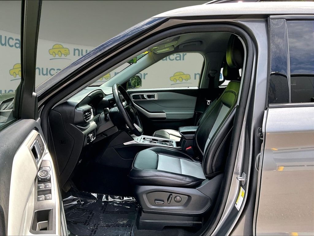 Used 2023 Gray Ford XLT image 11