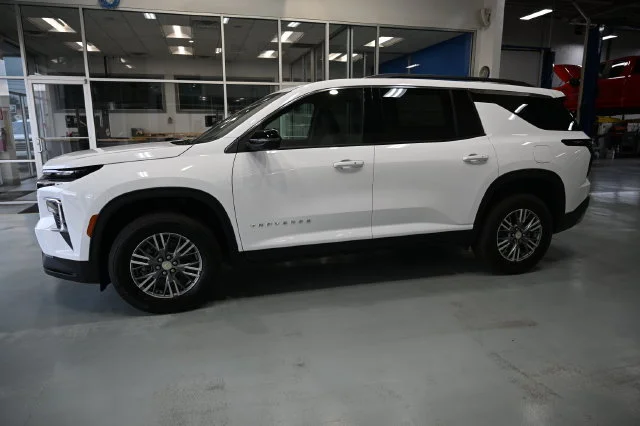 2026 Chevrolet Traverse LT - Photo 7