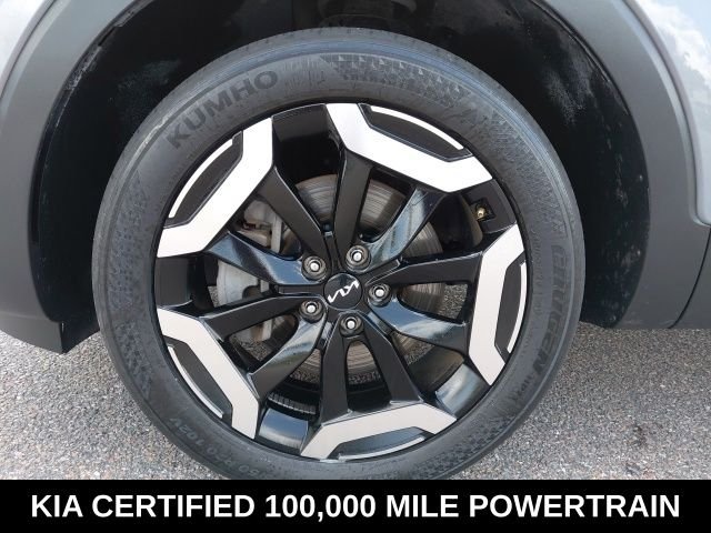 Used 2023 Silver Kia S image 10