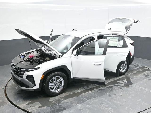 New 2026 White Hyundai SE AWD image 28