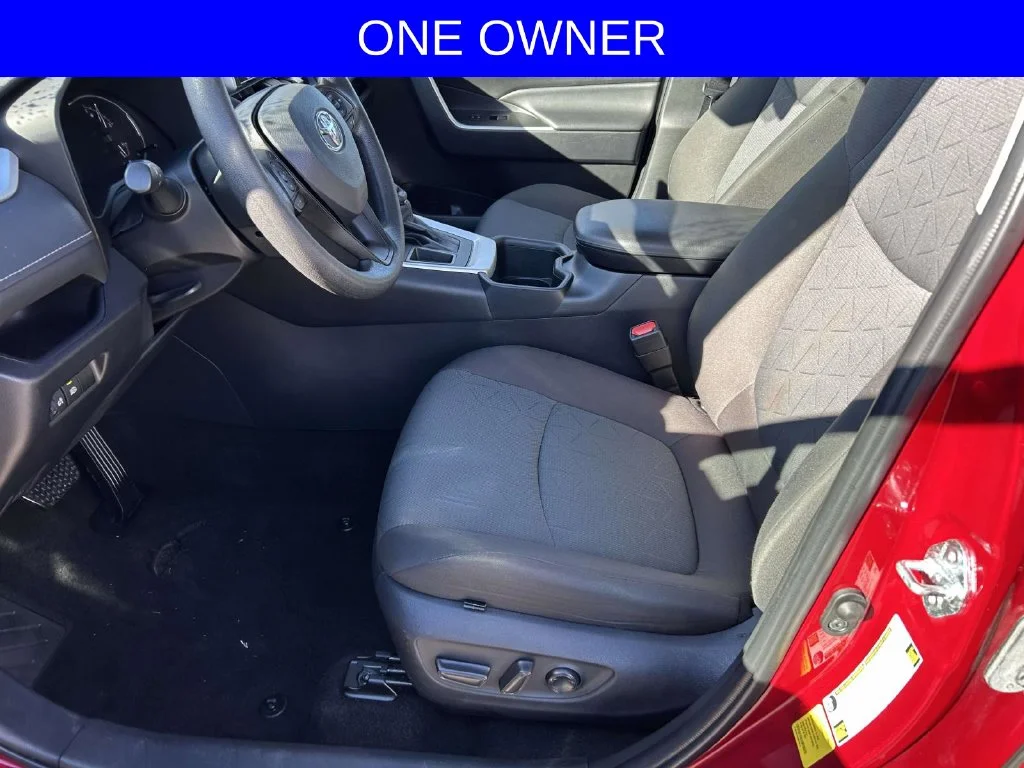 Used 2025 Red Toyota XLE image 16