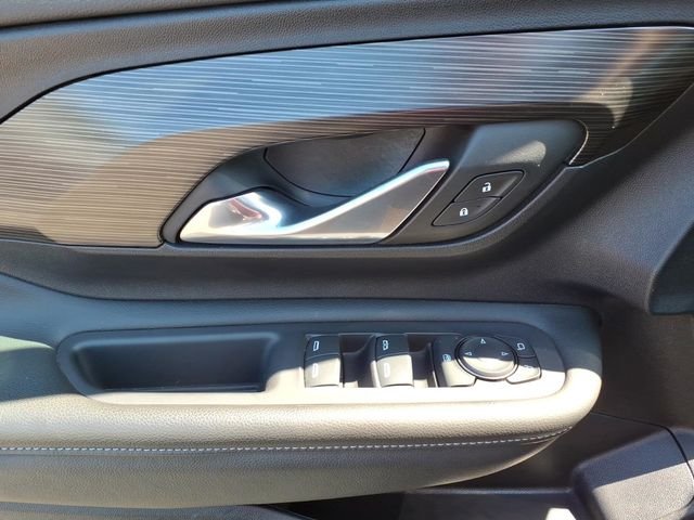 2024 GMC Terrain SLE - Photo 11