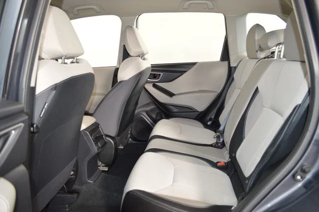 Used 2024 Gray Subaru Base image 20