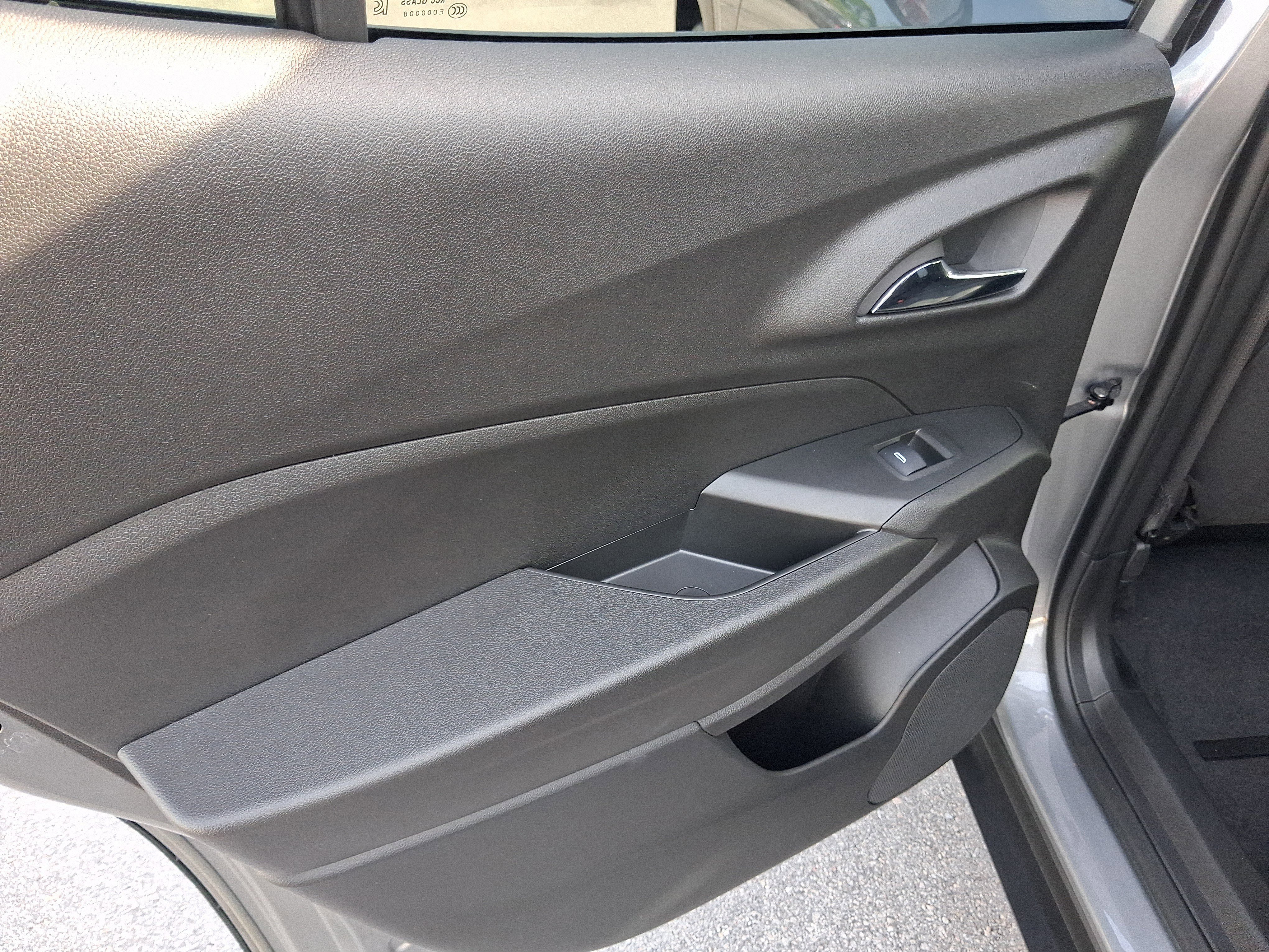 Used 2025 Gray Chevrolet LS image 11