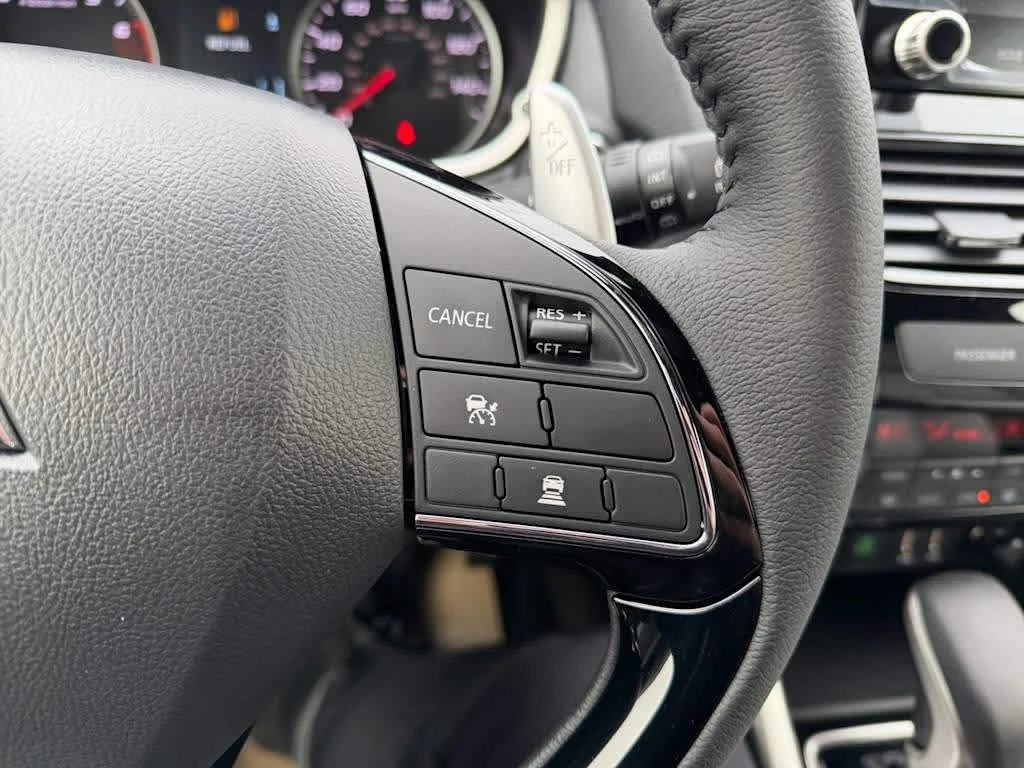 2026 Mitsubishi Eclipse Cross SEL - Photo 14