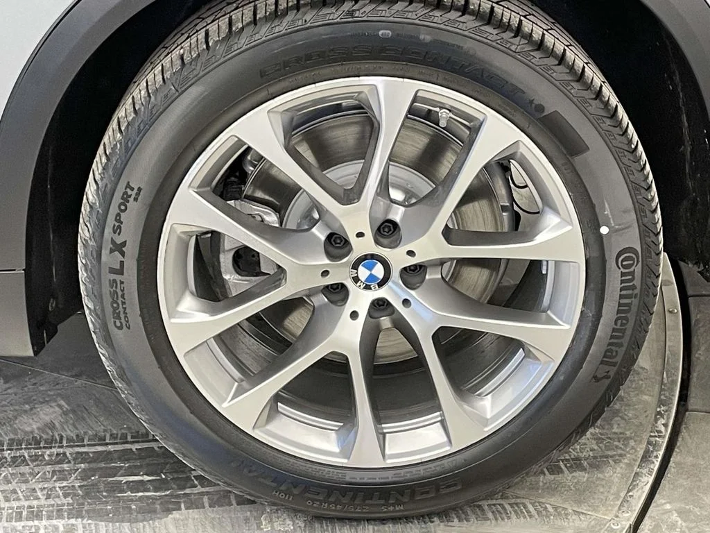 2026 BMW X5 50e - Photo 12