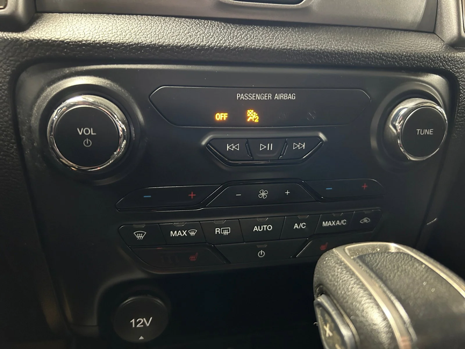 Used 2022 CACTUS GREY Ford XLT SuperCrew image 22