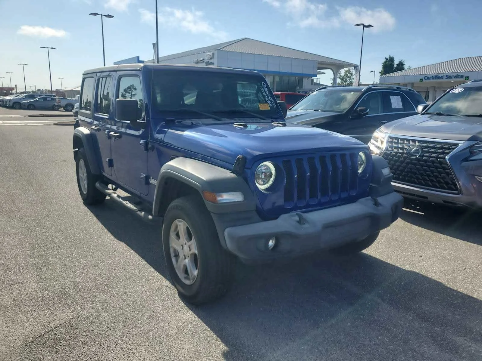 2020 Jeep Wrangler Sport S's photo