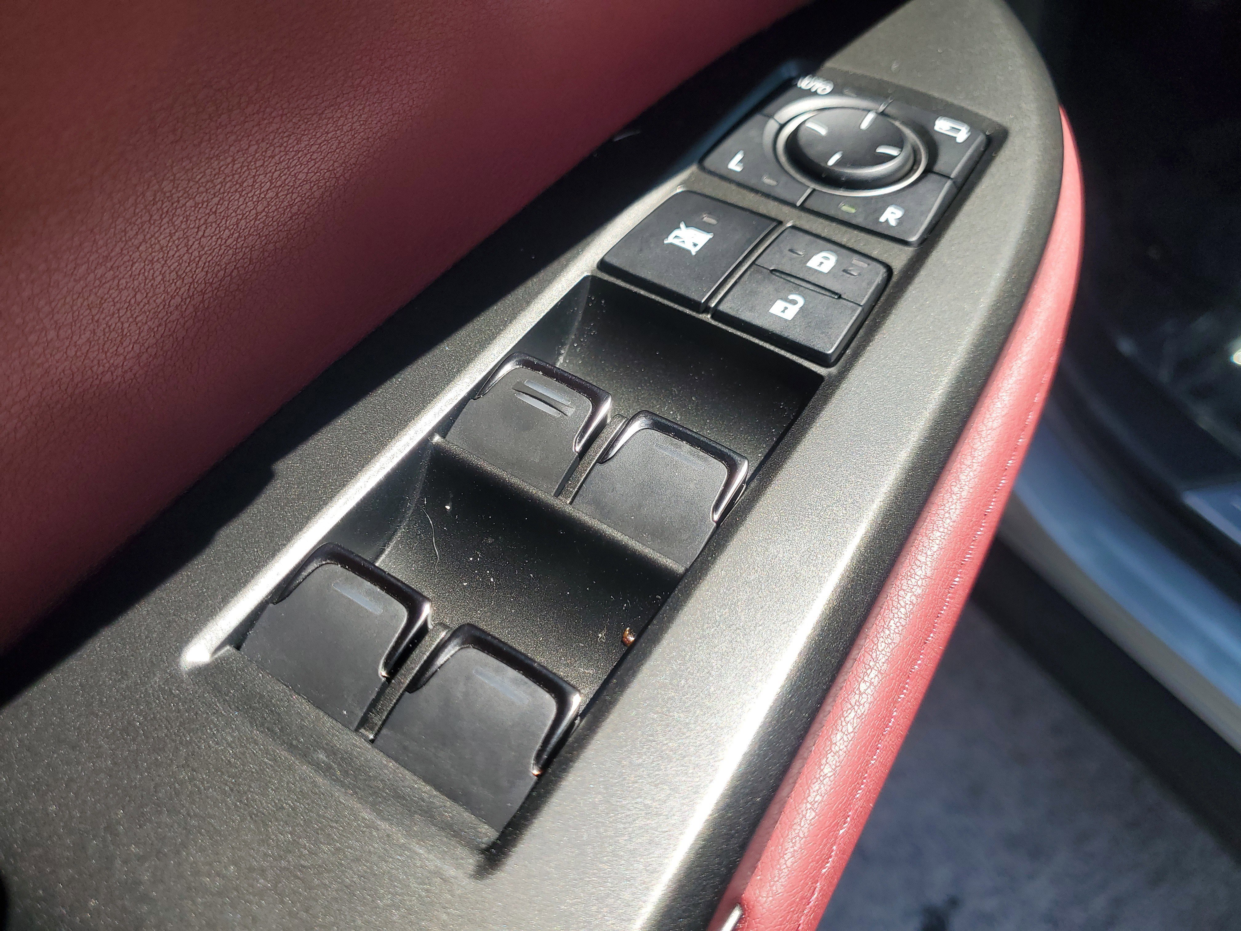 Used 2024 Atomic Silver Lexus NX 250 Premium image 20