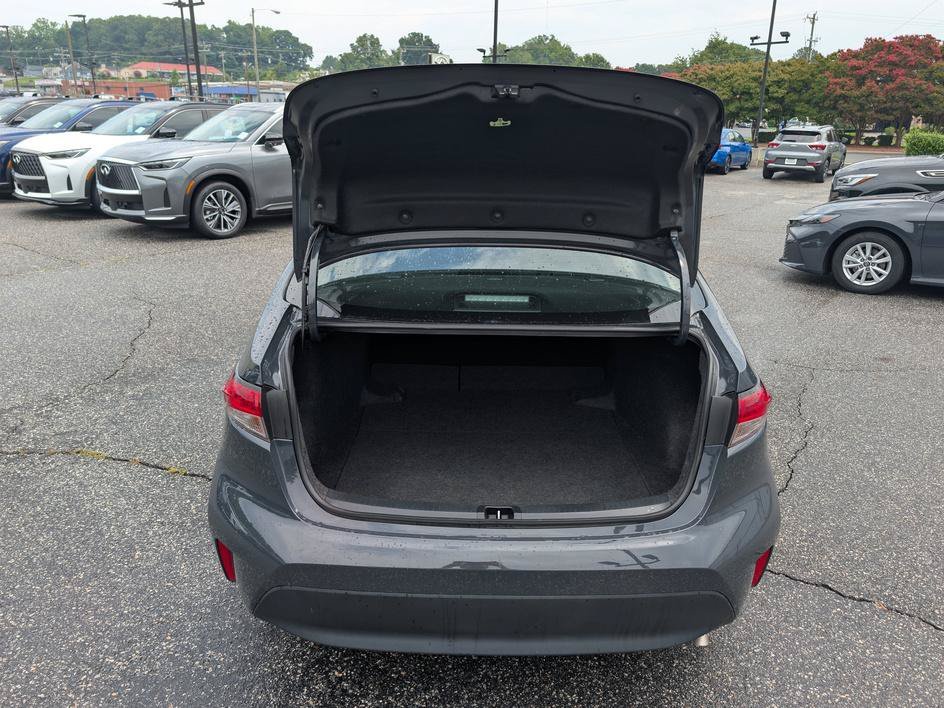 Used 2025 Underground Toyota LE image 27