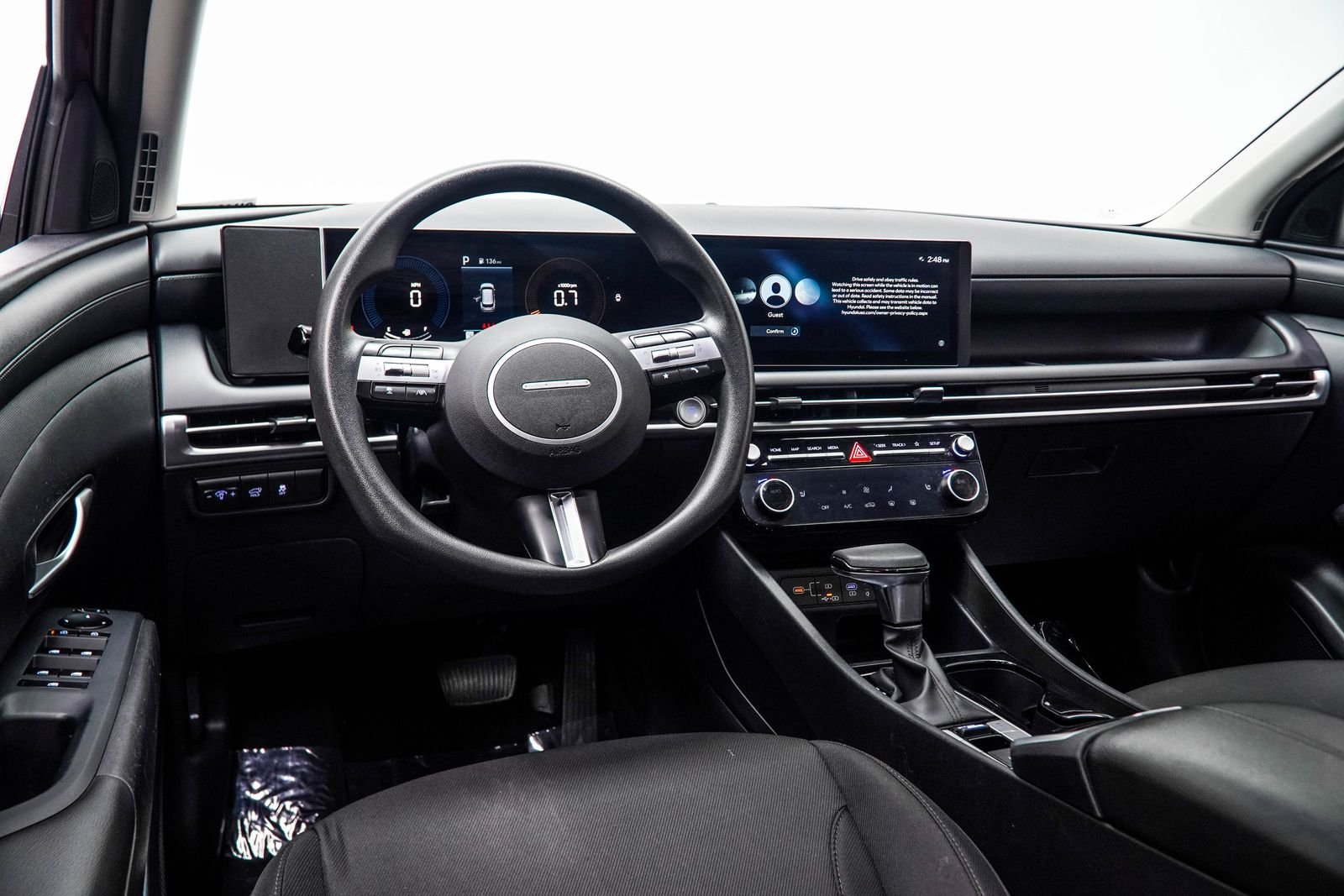 Used 2025 Red Hyundai SEL image 16