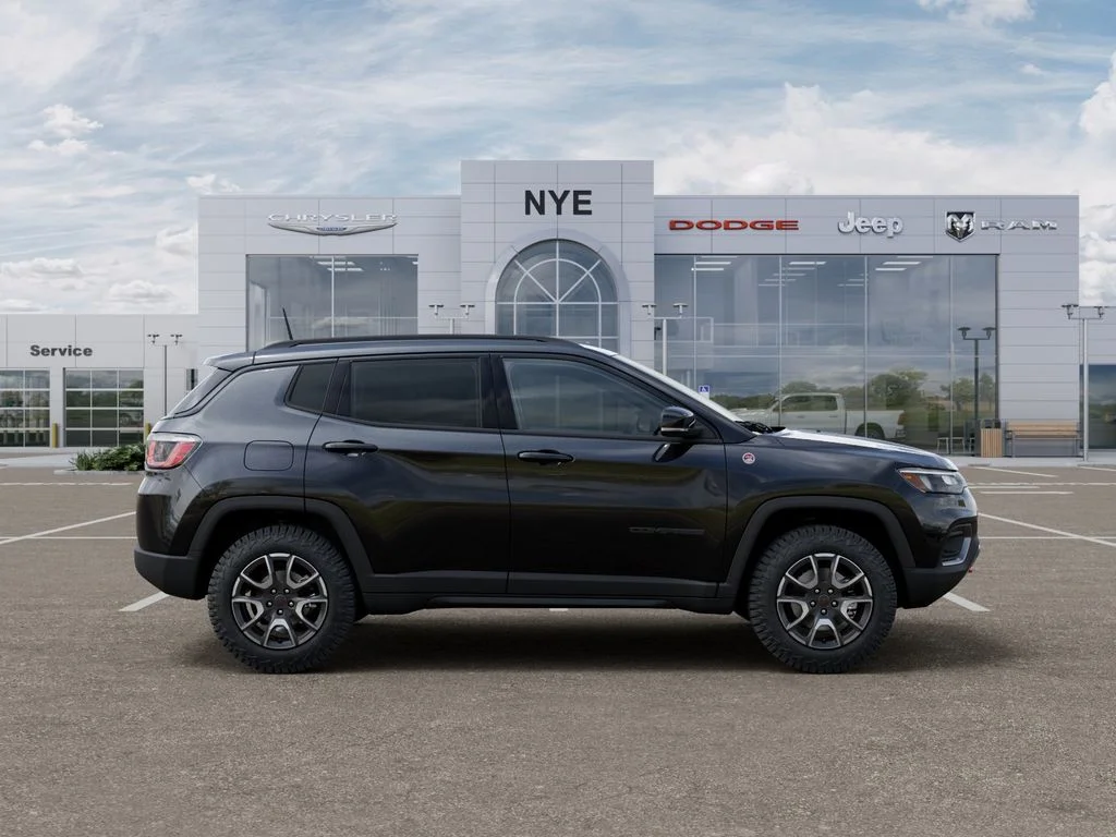 New 2026 Diamond Black Crystal Pearl-Coat Exterior Paint Jeep Trailhawk image 22