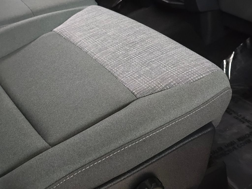 Used 2023 Gray Ford XLT image 28