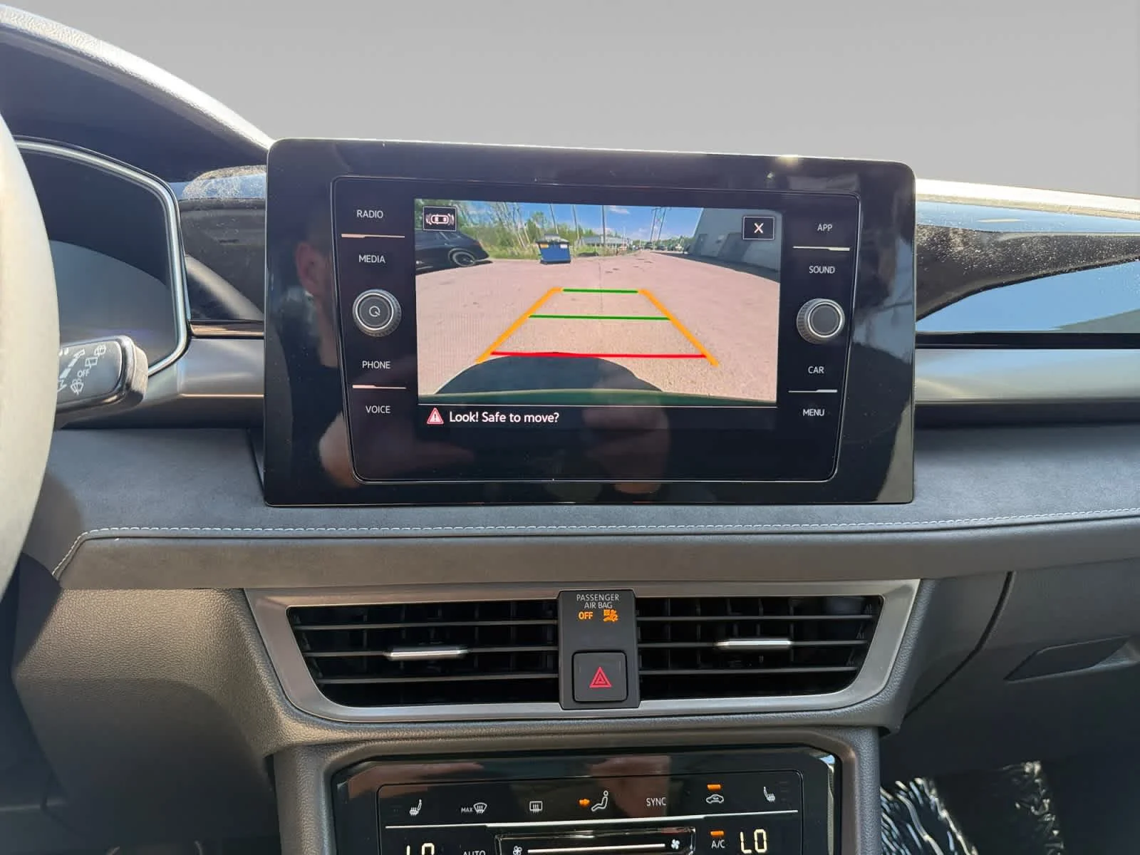 2026 Volkswagen Taos SE Black - Photo 16