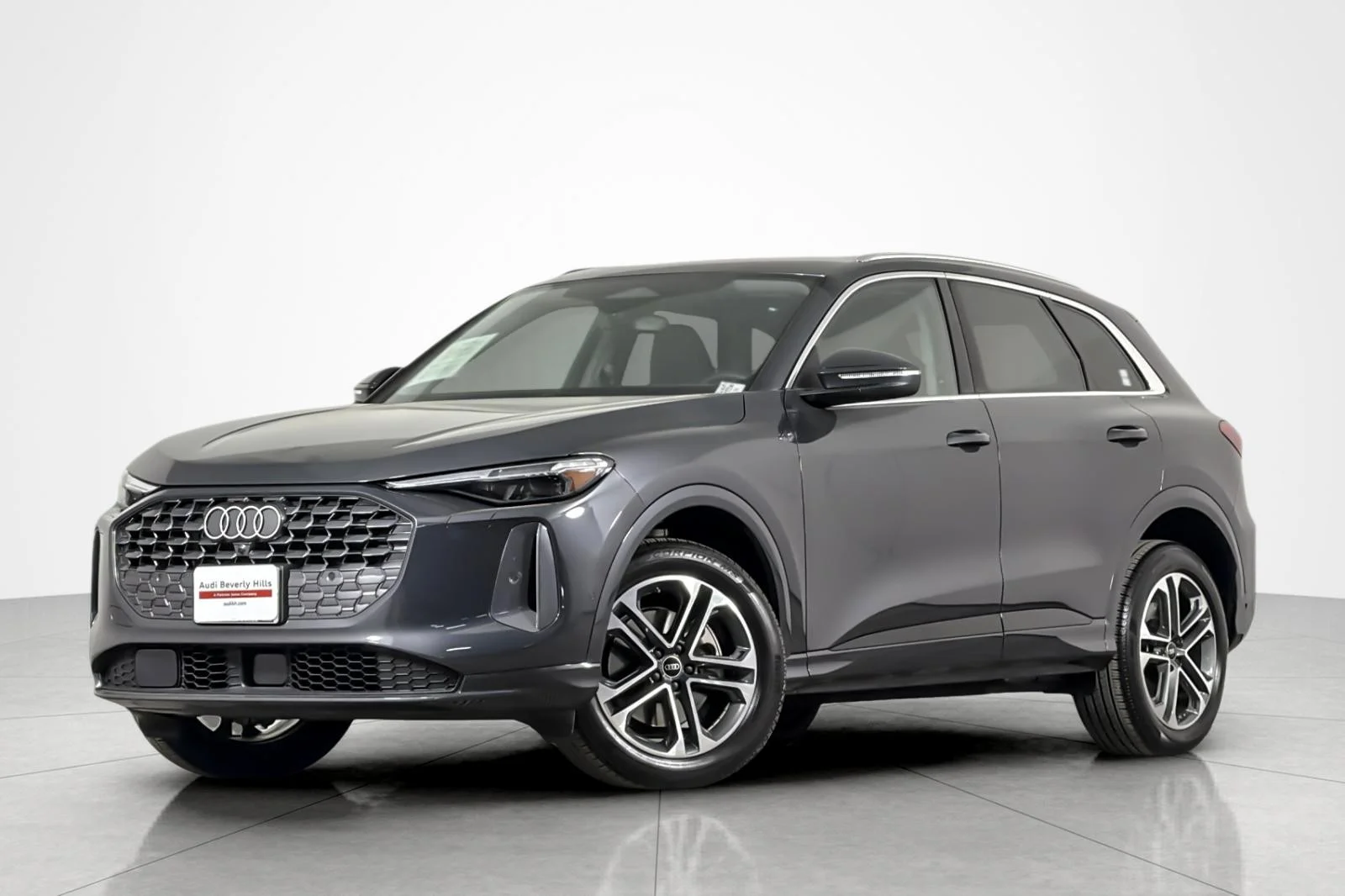 Used 2025 Tambora Gray Metallic Audi Premium Plus 2.0 TFSI quattro image 1